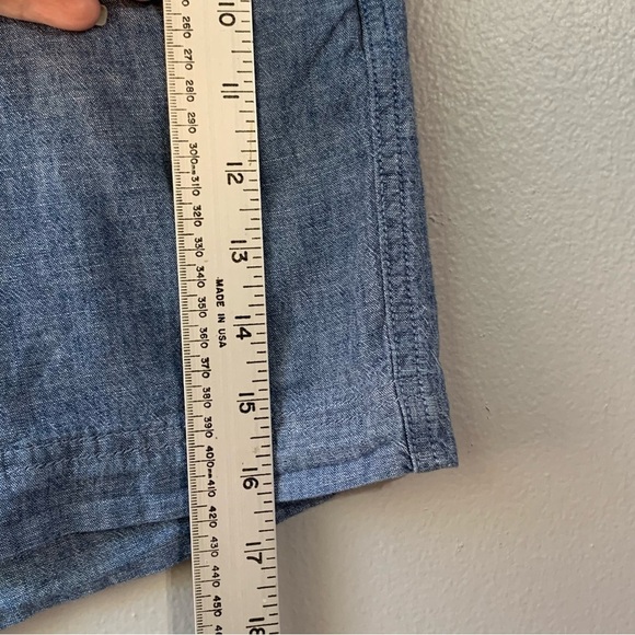 GAP girlfriend khaki short in a blue chambray. Size 12‎ - Picture 7 of 11